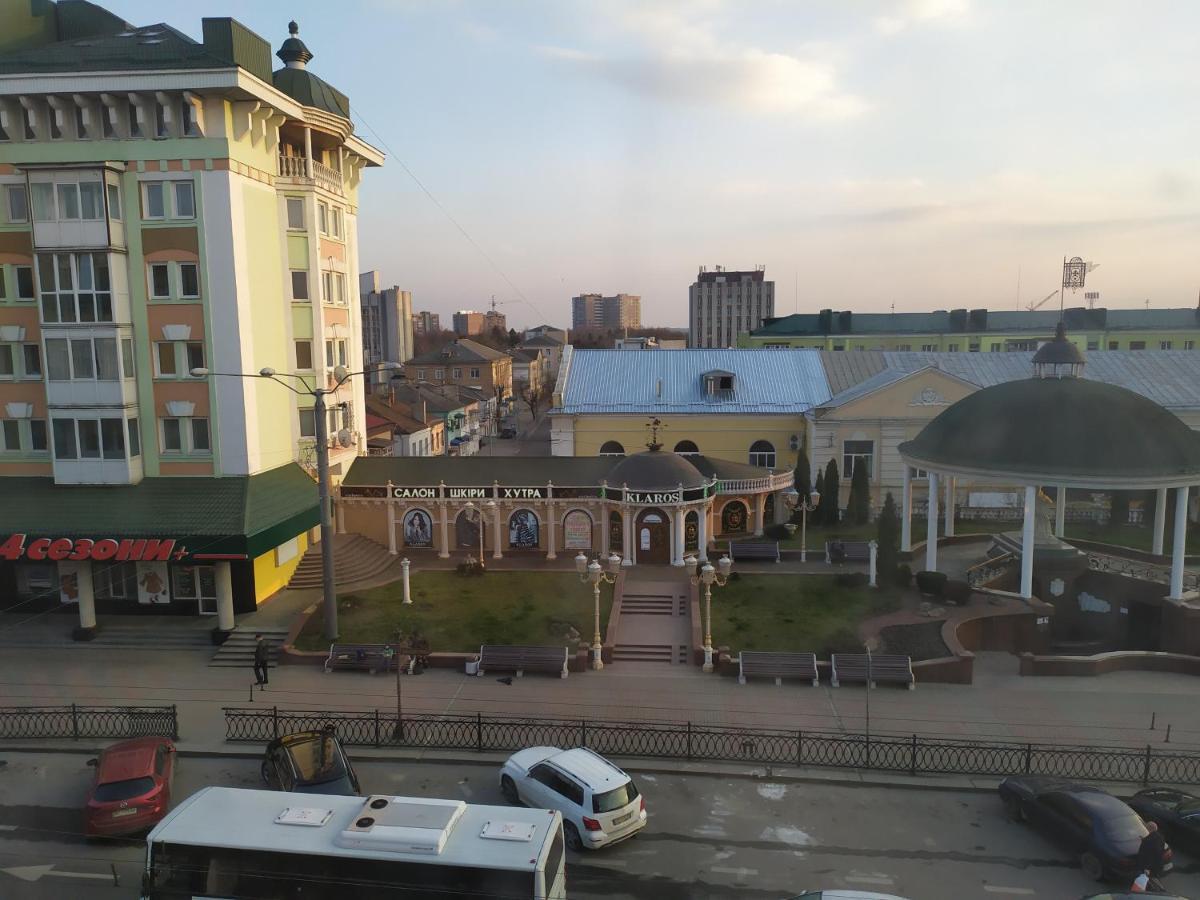 Апартаменти Світлий Ранок Та Затишний Вечір Rivne Kültér fotó